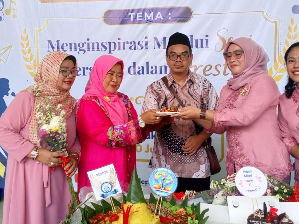 Milad ke-5 SMPN 31 Depok, Panggung Kreativitas Siswa Jadi Bukti Semangat Prestasi dan Karakter Generasi Muda 2 WhatsApp Image 2026 06 22 at 12.44.51