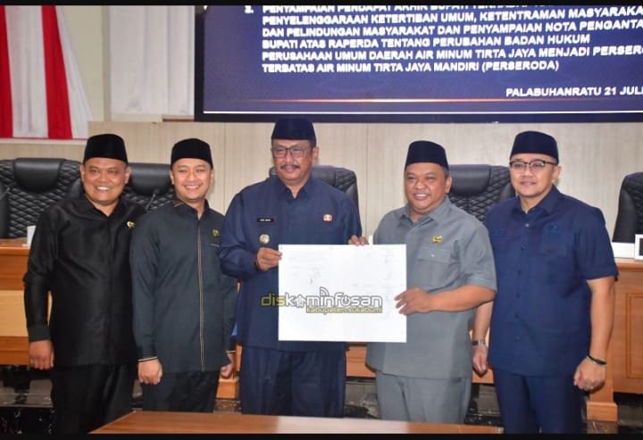 DPRD dan Pemkab Sukabumi Sepakati Dua Raperda Strategis, Termasuk Perubahan Status Tirta Jaya Menjadi Perseroda 4 WhatsApp Image 2026 07 21 at 18.48.14