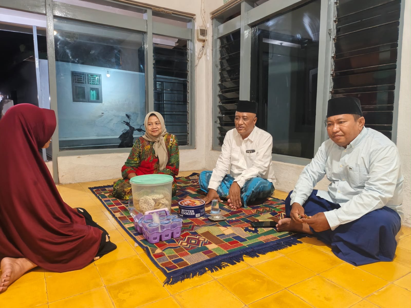 Masyarakat Raas Merasa Berat Berpisah Dengan Mantan Camat Subiyakto Yang Kini Emban Tugas Baru di Kecamatan Arjasa Kangean. 1 WhatsApp Image 2026 07 23 at 8.14.51 PM