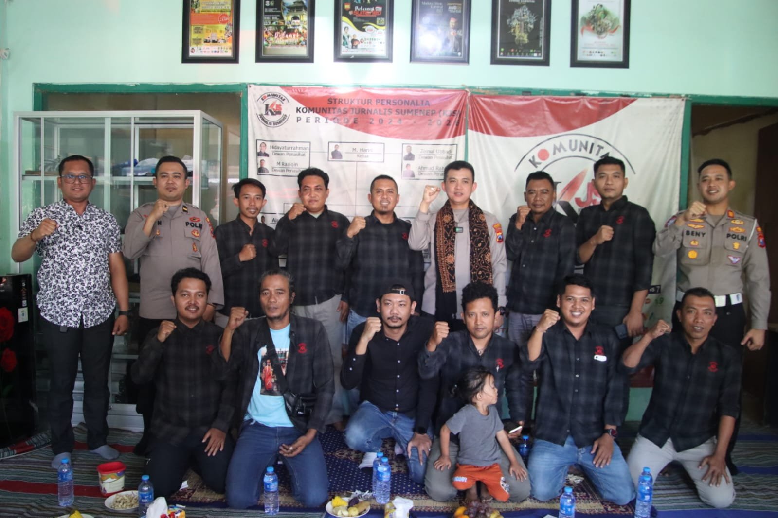 Polresta Sumenep Pererat Sinergi Dengan Insan Pers Melalui Silaturahmi Bersama Komunitas Jurnalis Sumenep 2 WhatsApp Image 2026 07 24 at 4.33.18 PM