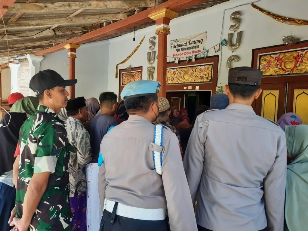 Korban Tenggelam di Perairan Giligenting Ditemukan, Polisi Pastikan Penanganan Berjalan Sesuai Prosedur 2 WhatsApp Image 2026 08 03 at 17.22.15