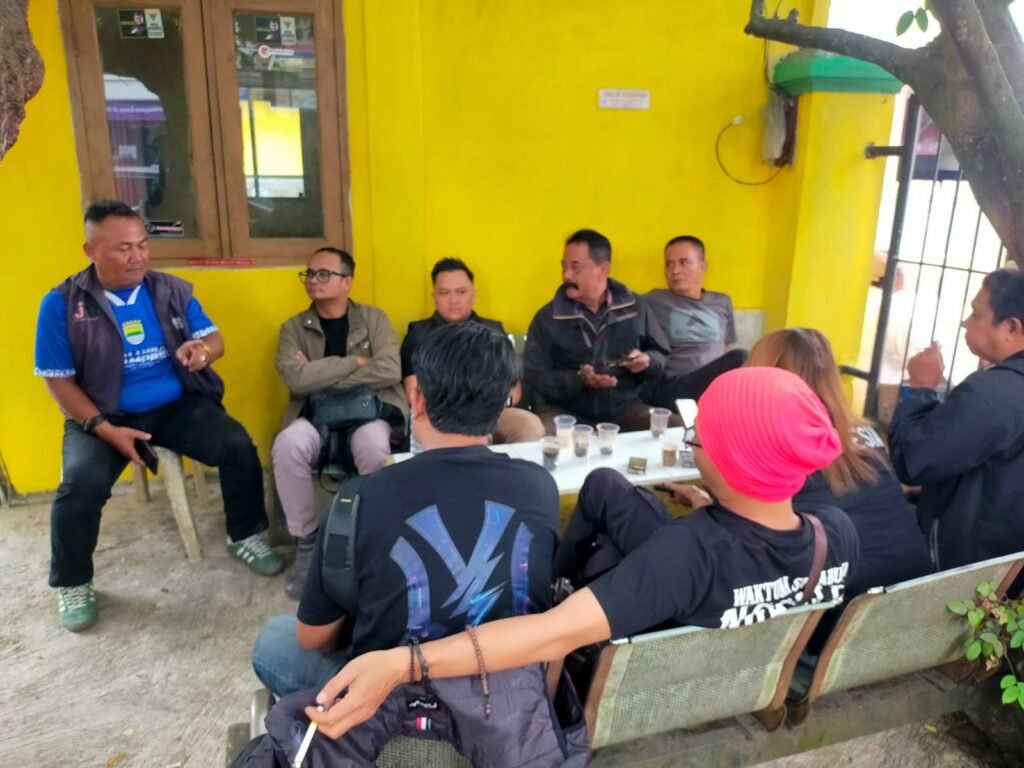 Keterbukaan Informasi Kejari Kabupaten Sukabumi Disorot, FWSS Siapkan Aksi: “Pers Bukan Musuh, Transparansi Adalah Kebutuhan Publik” 2 WhatsApp Image 2026 08 21 at 09.19.161