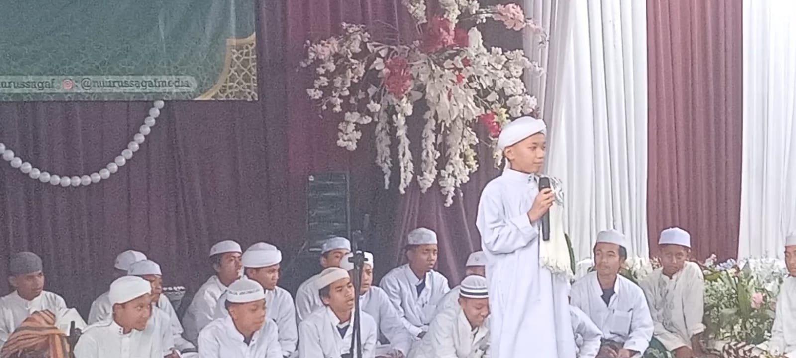 Pentas Santri Ponpes Agro Daarussagaf 2, Tanamkan Cinta Rasul dan Karakter Generasi Beradab 2 WhatsApp Image 2026 09 12 at 4.17.20 PM