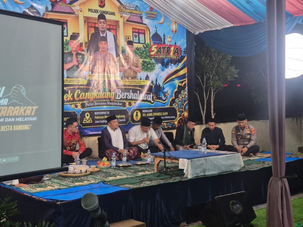 Pererat Silaturahmi dan Kepedulian Sesama, Polsek Cangkuang Gelar Acara Shalawat dan Santunan Anak Yatim 5 WhatsApp Image 2026 10 12 at 17.07.06