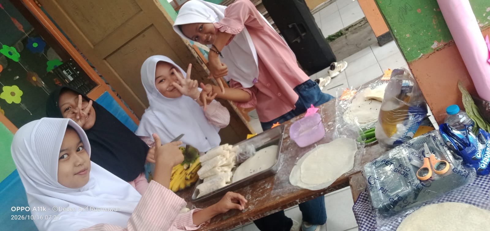 SDN 2 Purabaya Tanamkan Jiwa Wirausaha Sejak Dini, Siswa Belajar Mandiri, Berkolaborasi, dan Berkarya dengan Gembira 3 WhatsApp Image 2026 10 17 at 09.55.27 1